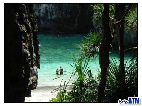 Maya Bay Phi Phi Island, the best beach in the world