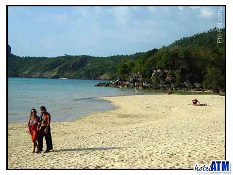 Loh Dalum Beach near Phi Phi Viewpoint