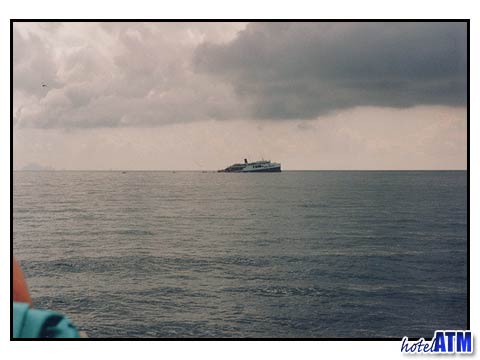King Cruiser sinking near Phi Phi in 1997