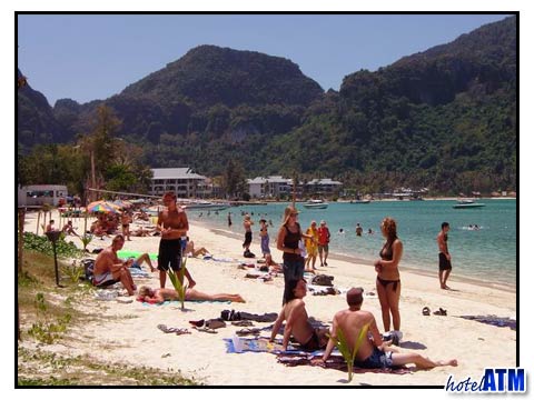 Best beach and beach bars of Phi Phi in Loh Dalum Bay