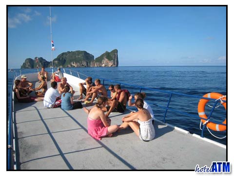 Going towards Phi Phi Ley Island with Phi Phi Aquanauts Scuba