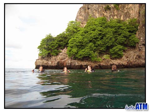 Aquanauts Scuba dive trip to Koh Bida Phi Phi