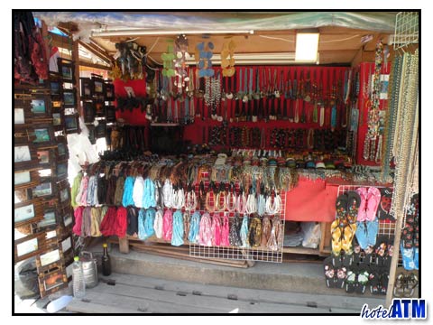 Phi Phi Island handicraft shop