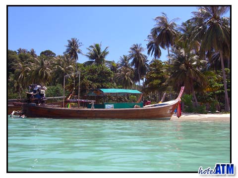 Tour boat in the Phi Phi island Modee Bay