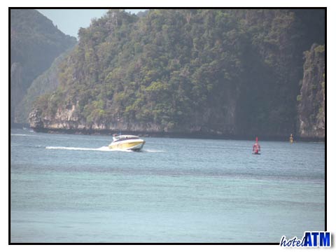  Arriving In Tonsai Bay Phi Phi Islands Speedboat