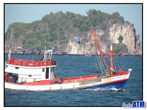 Thai fishing trawler at Koh Doc Mai